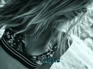 Alyna Lucy Live
