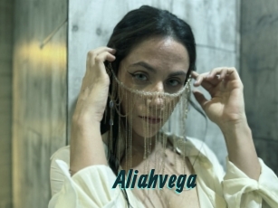 aliahvega Lucy Live