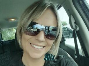 alix Lucy Live