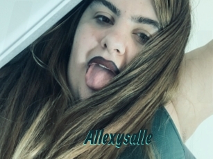 allexysalle Lucy Live
