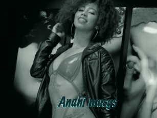 Anahi_macys