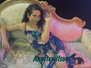 annetewilson Lucy Live