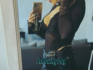 anoukgrey Lucy Live