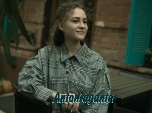 antoniaganter Lucy Live