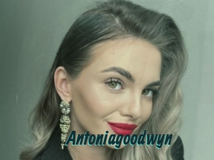 antoniagoodwyn Lucy Live