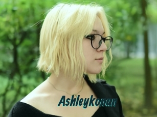 ashleykonan Lucy Live