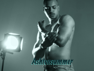 ashtonsummer Lucy Live