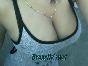 Brunette_swet