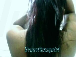 Brunettexsquirt