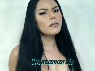 dianaconcordia Lucy Live
