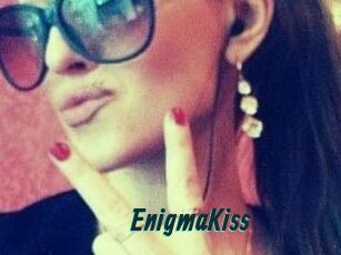 Enigma_Kiss Lucy Live