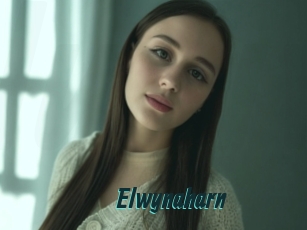 elwynaharn Lucy Live