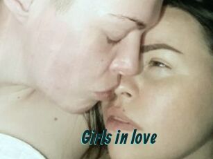 Girls_in_love