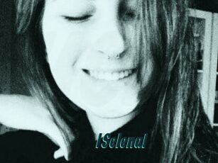 ISelenaI Lucy Live