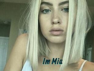 Im_Mia Lucy Live