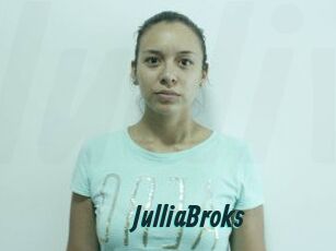 JulliaBroks Lucy Live