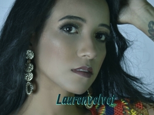 laurenvelvet Lucy Live