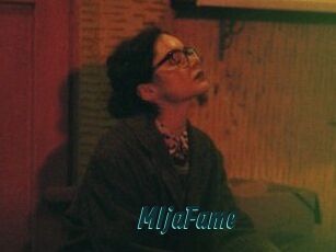 MIjaFame Lucy Live