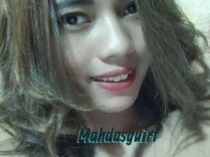 Mahdasguirt Lucy Live