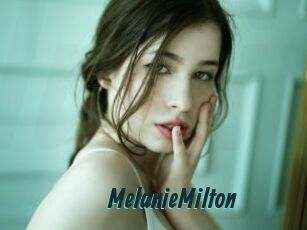 MelanieMilton Lucy Live