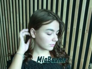 MiaBaumn