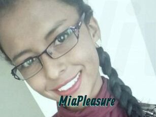 Mia_Pleasure