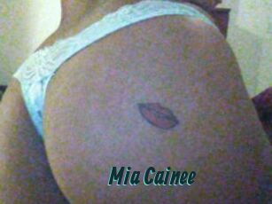 Mia_Cainee
