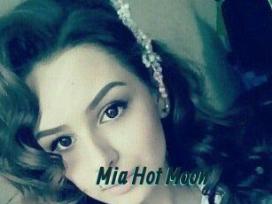 Mia_Hot_Moon
