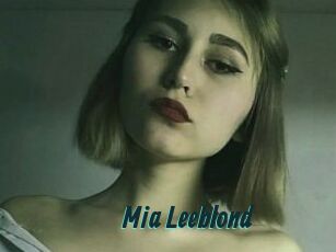Mia_Leeblond