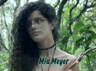Mia_Meyer