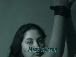 Mia_Peterson