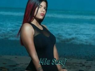 Mia_Susej Lucy Live