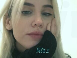 Mia_z