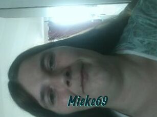 Mieke69