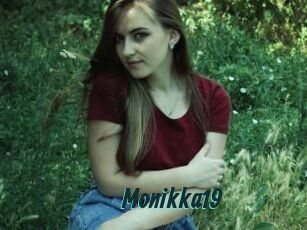 Monikka19