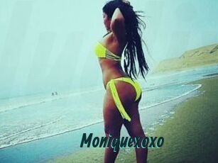 Moniquexoxo