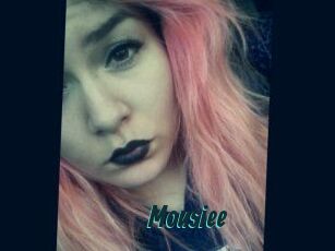 Mousiee Lucy Live