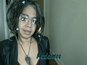 madamee Lucy Live