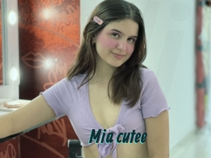 Mia_cutee