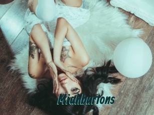 miahburtons Lucy Live