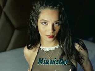 miawistlee Lucy Live