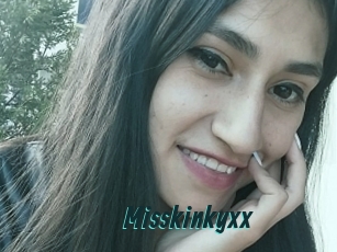 Misskinkyxx