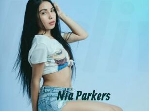 Nia_Parkers Lucy Live