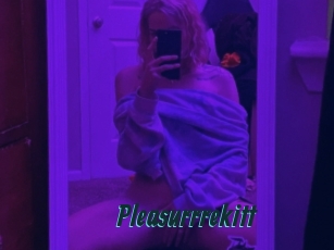 pleasurrrekitt Lucy Live