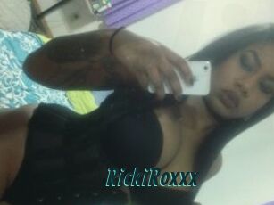 RickiRoxxx