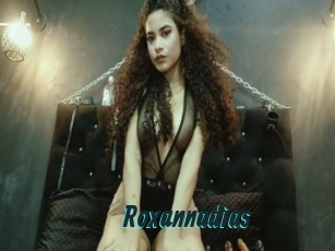roxannadias Lucy Live