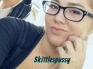 Skittlespussy Lucy Live
