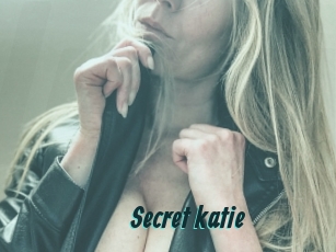 secret_katie Lucy Live