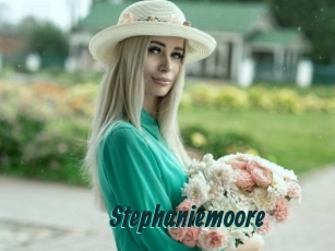 stephaniemoore Lucy Live