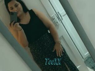 TeeXX Lucy Live